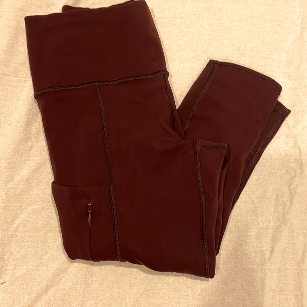 Women athlete capris